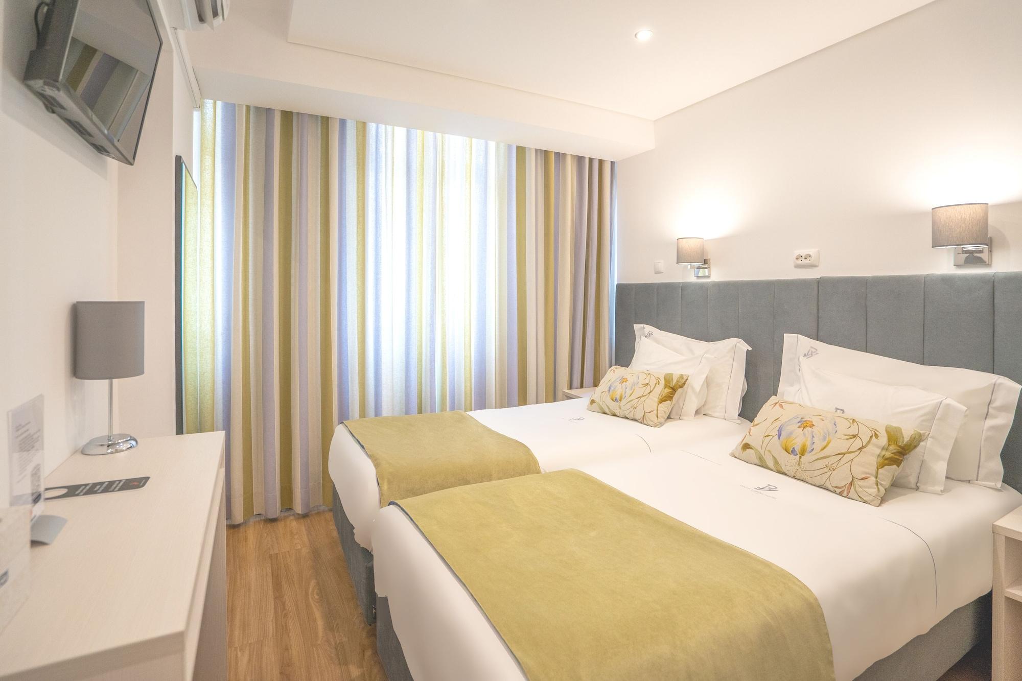 Dinya Lisbon Hotel Luaran gambar